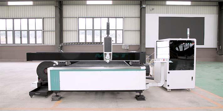 sheet and pipe laser cutting machine