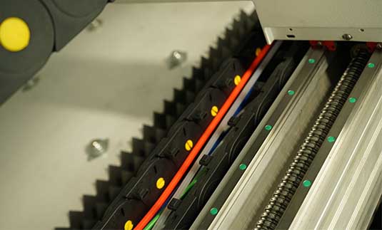 Transmission Mode and Advantages of Fiber Laser Cutting Machine