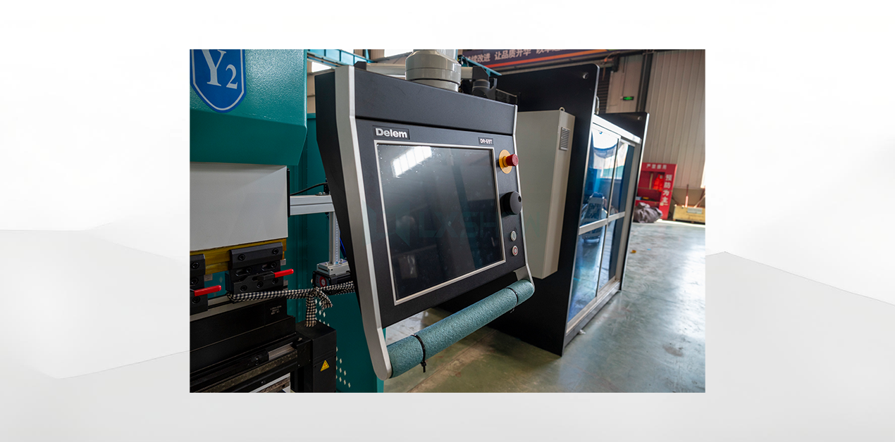 WE67K-100T2500 Delem DA69T Electro-Hydraulic CNC Press Brake Machine